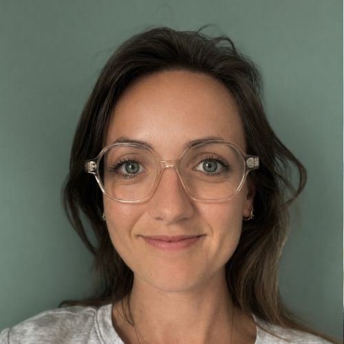 Dr. Julia Dazelle